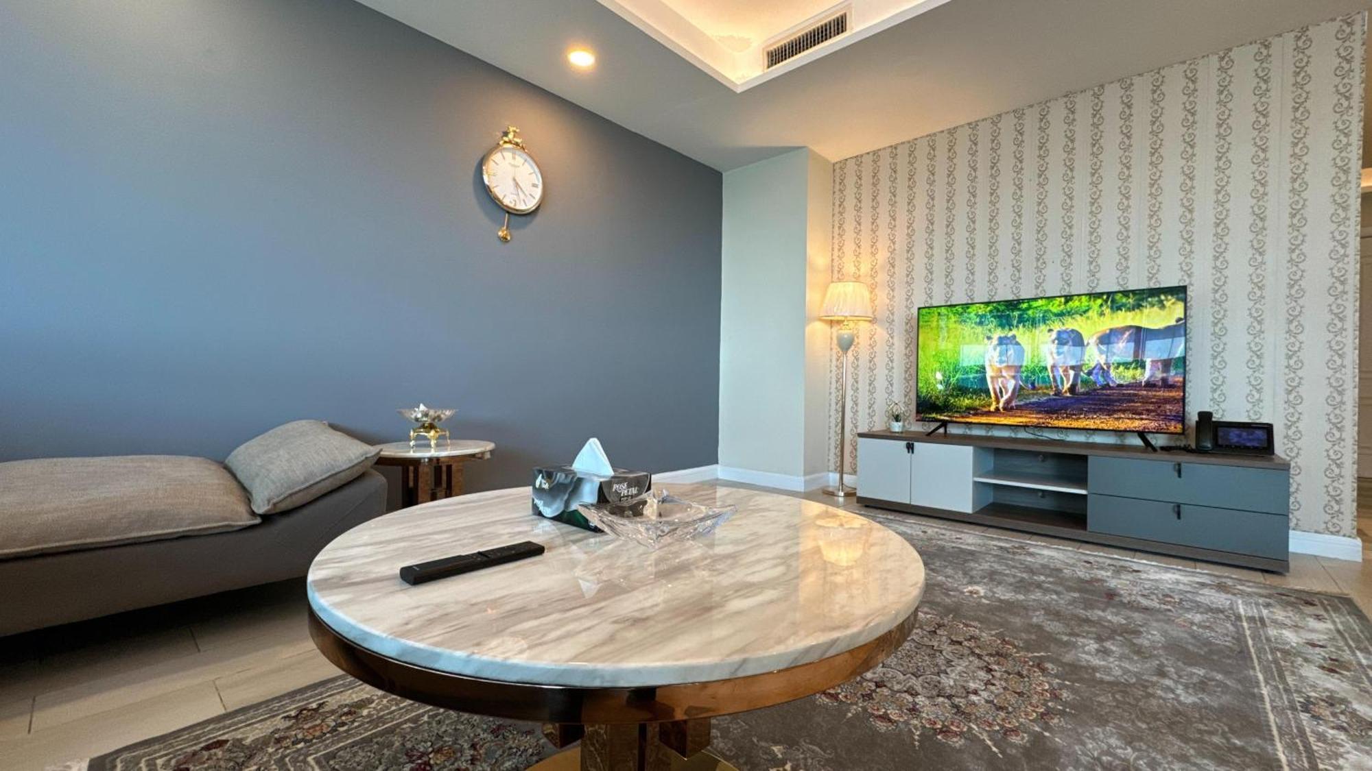 Centaurus Apartment City View Three Beds Islamabad Exterior photo